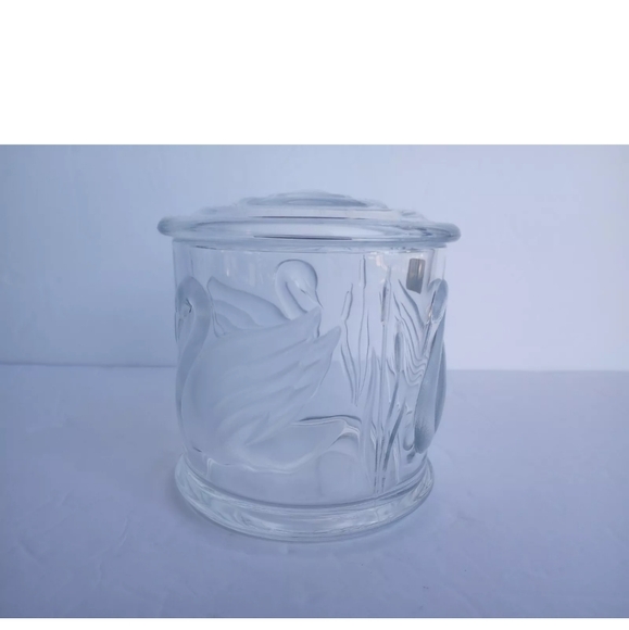 Gloria Vanderbilt Signed Vintage Embossed Etched Glass Jar Swans Teleflora W/Lid - Picture 1 of 16